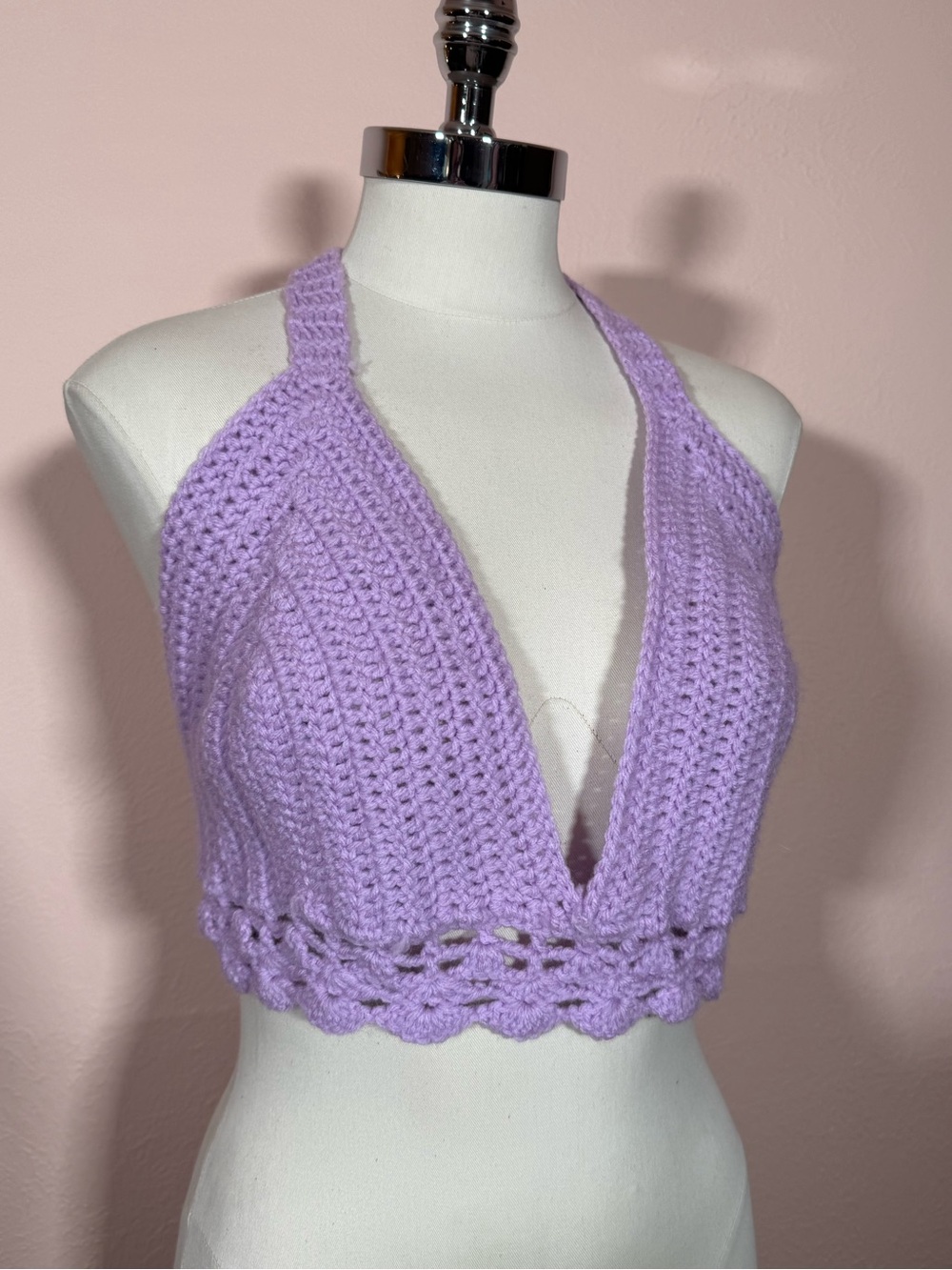 Vintage Hand crocheted light purple cropped halter top medium